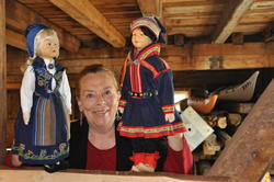 Rønnaug Petterssen - verdenskjent dukkekunstner med samiske 