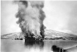 Da de sårede og overlevende fra Dronning Maud kom i land