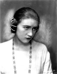 Scjelderup, Eleonore