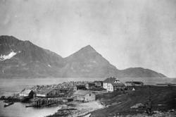 Landskap. Øksfjord i Finnmark.