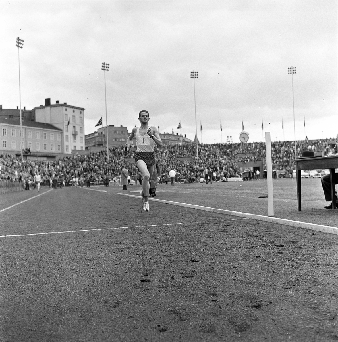 Serie. Sport. Fra Holmenkollstafetten.
Fotografert 1962. 
