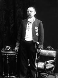 Portrett, Fredrik Olaf August Woxen i uniform som ekspedisjo