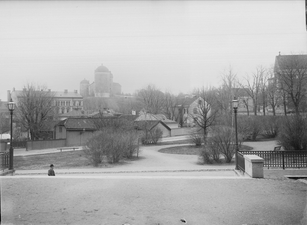 Riddartorget i Uppsala från norr, mot kvarteret S:t Erik, 1901 - 1902