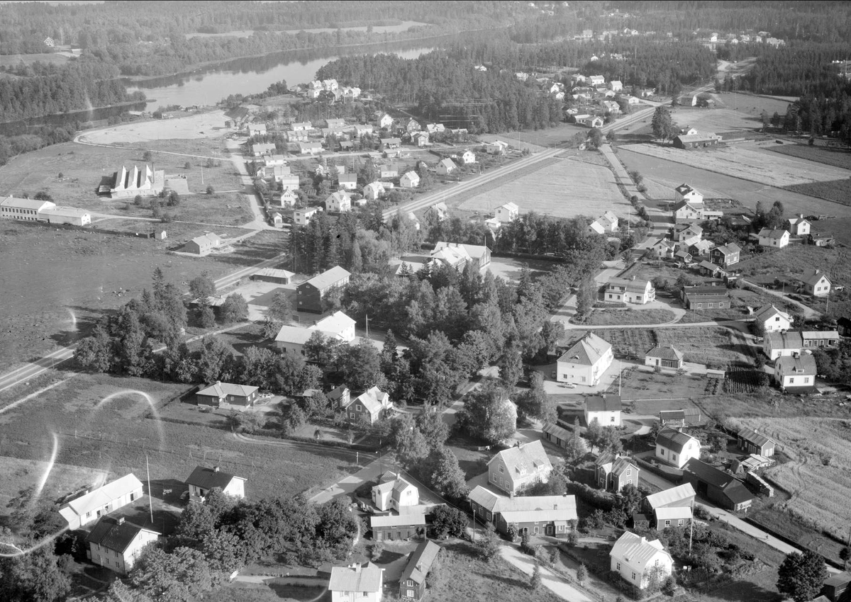 Flygfoto över Skutskär, Älvkarleby socken, Uppland 1958