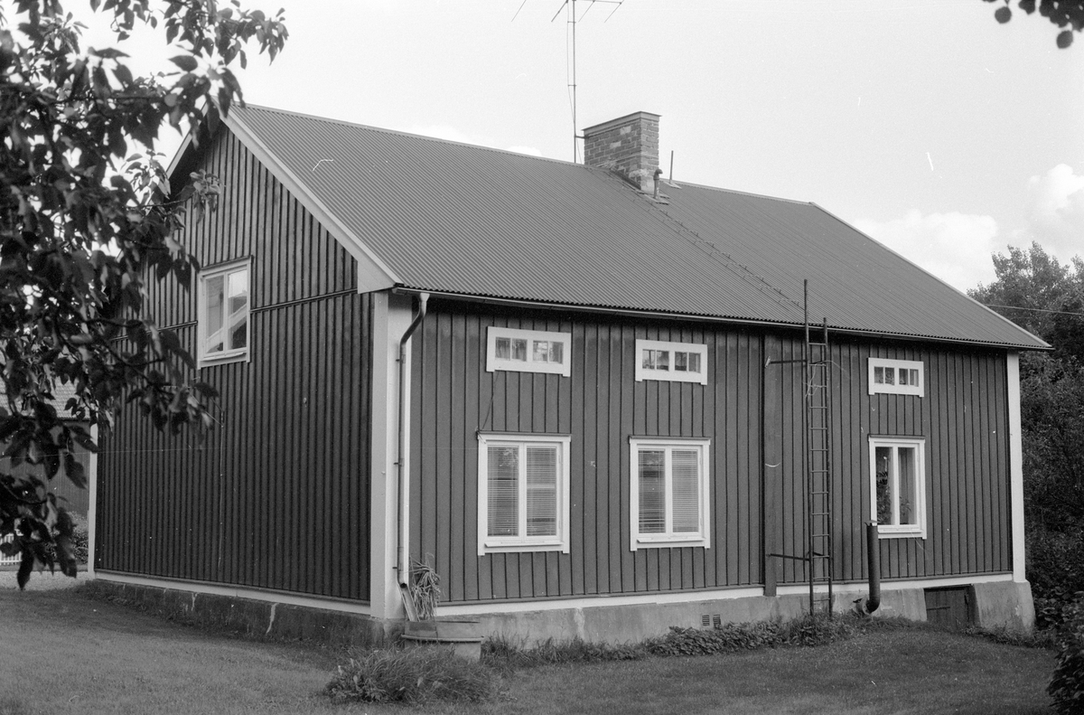 Bostadshus, Skäringby 2:4, Skäringby, Knutby socken, Uppland 1987