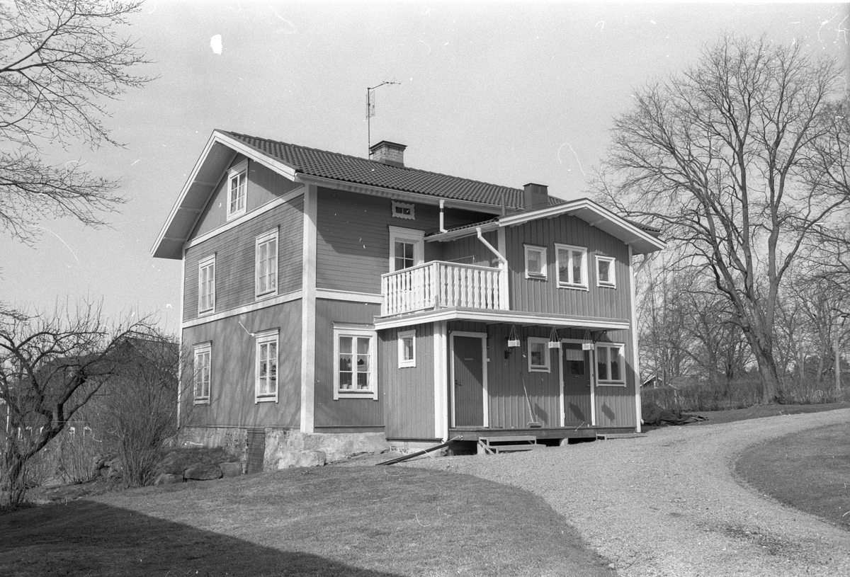 Bostadshus, Mellangården, Solvalla 13:1, Solvalla, Faringe socken, Uppland 1988