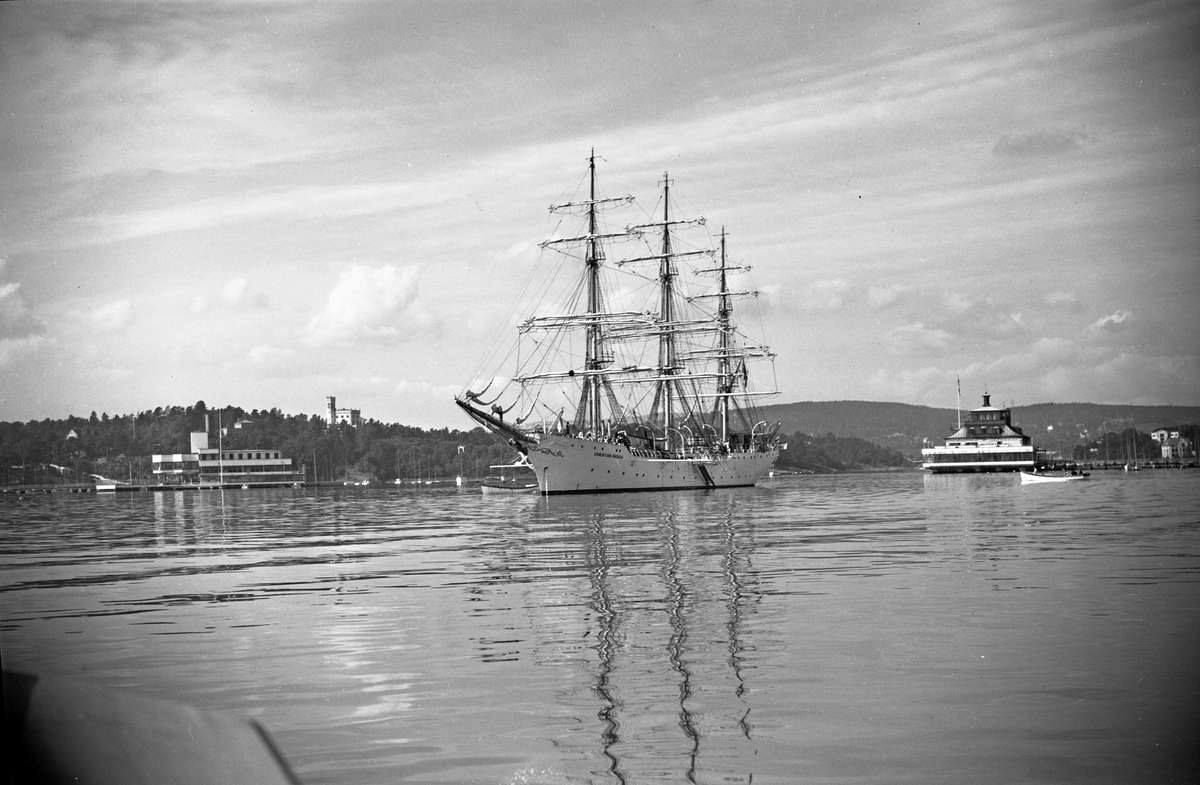 Christian Radich (b. 1937, Framnæs Mekaniske Verksted, Sandefjord), skoleskip