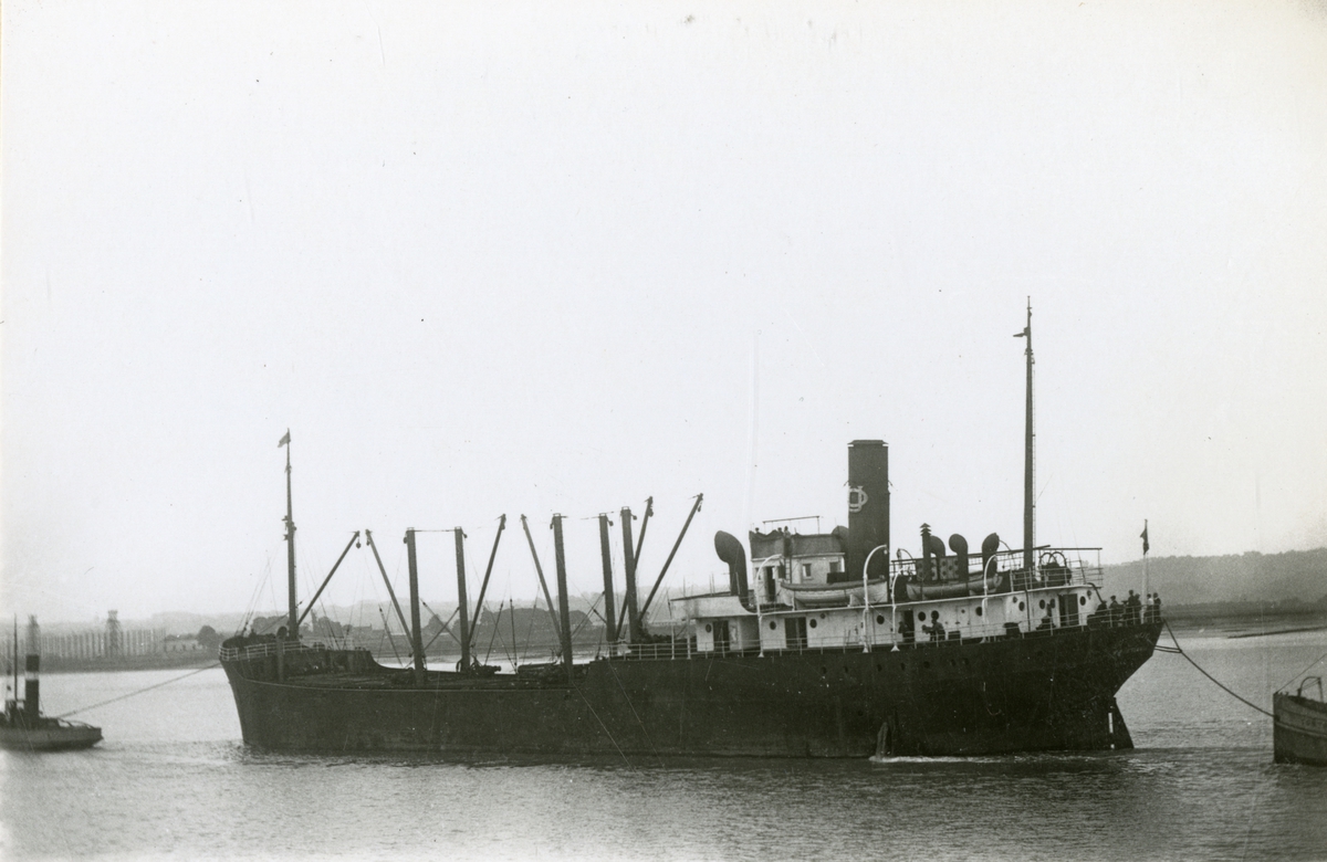 D/S Jotunfjell (Ex. Morris Adler, Ex Tip-Top, Ex Varangerberg) (b.1915 ...