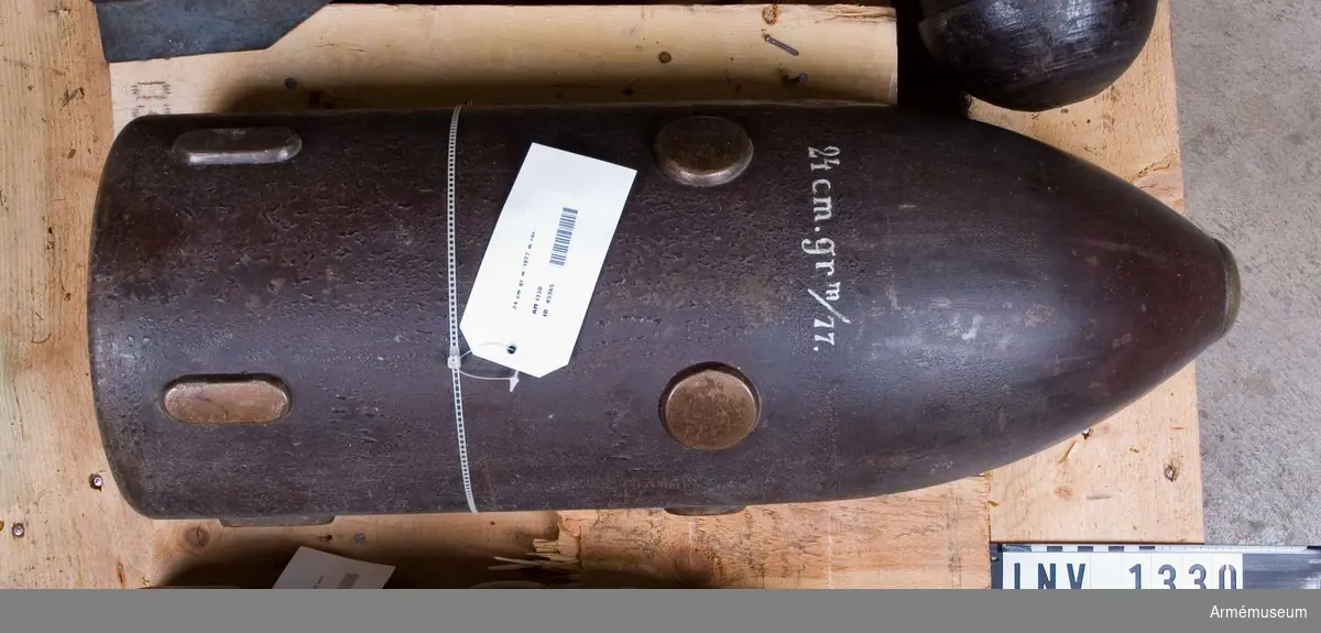 24 cm granat m/1877