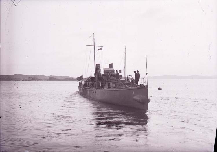 Enligt text som medföljde bilden: "Torpedbåten N.4 Aug 07."