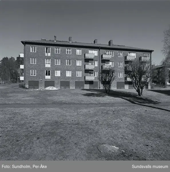 Inventering av 1940 - och 50-talsområden. Västergatan 25.  Byggår:1950.  Arkitekt:Gunnar Wejke och Kjell Ödeen.