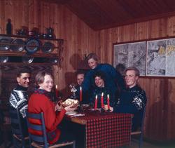 villa, interiør, peisestue, selskap, menn3, kvinner3, ostefo