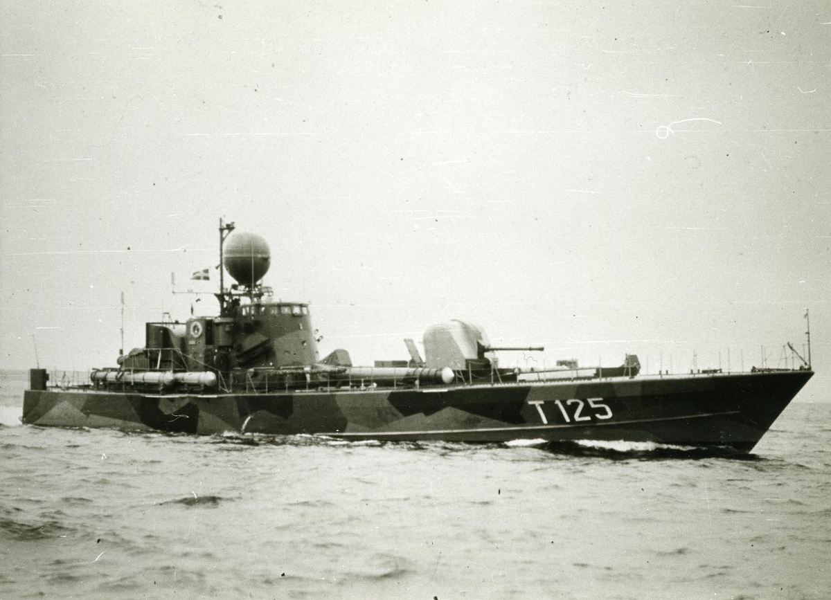 Vega (T 125) till sjöss.
Systerfartyg till Spica.
