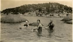 Dikkon, Flatdal, Rognstranda, Mørjefjorden, Marie-Louise Chr