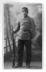 Harald Henrikø i uniform