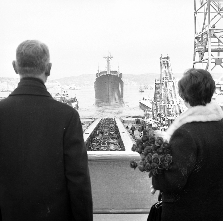 Dop och sjösättning av Victoria de Giron 23/1 1969