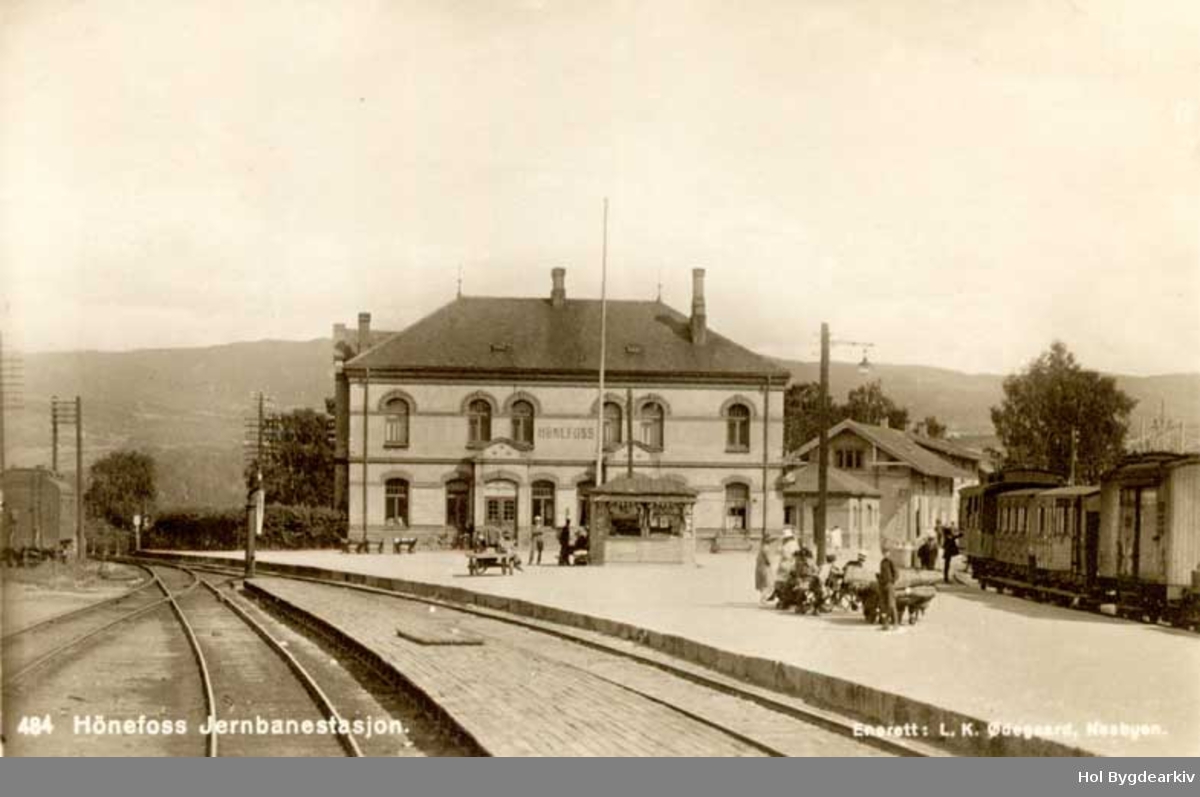 Jernbanestasjon, Hønefoss, Bergensbanen, murbygning, NSB,