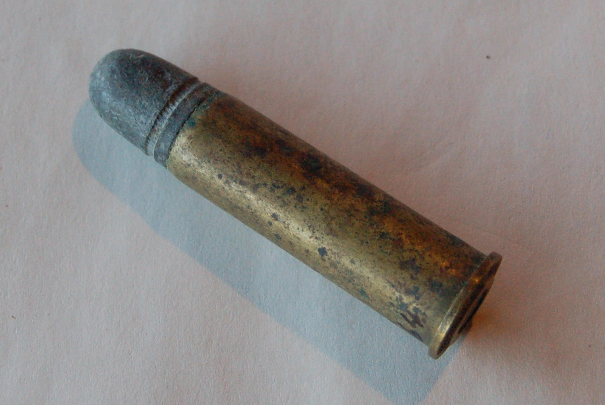 Fulladet rørformet geværpatron i 12,17 mm. med blykule.