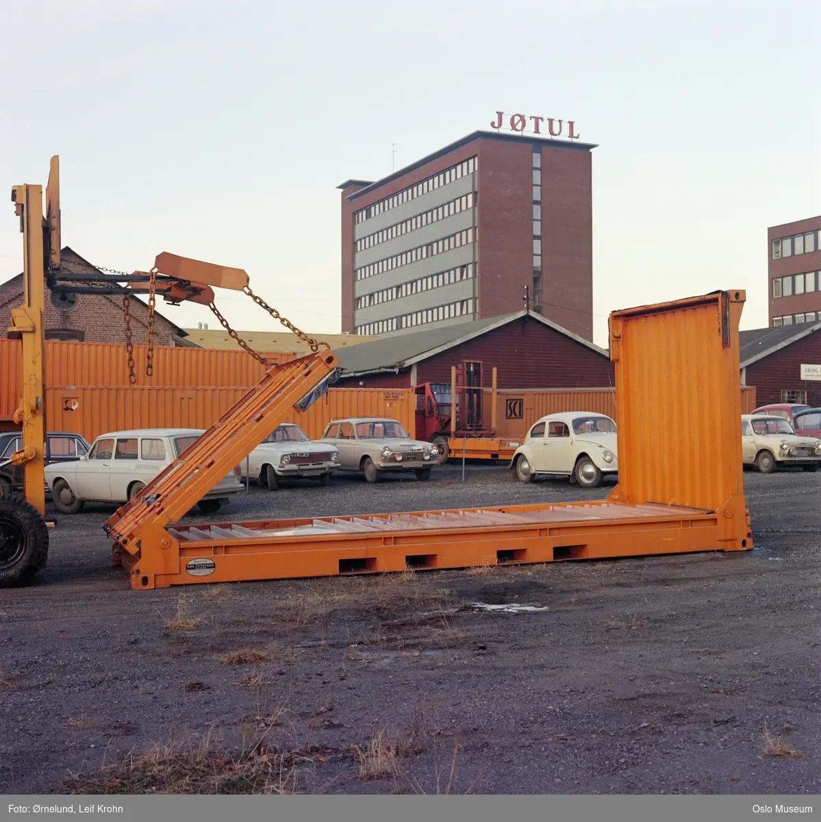 container, Jøtul, kontorbygning