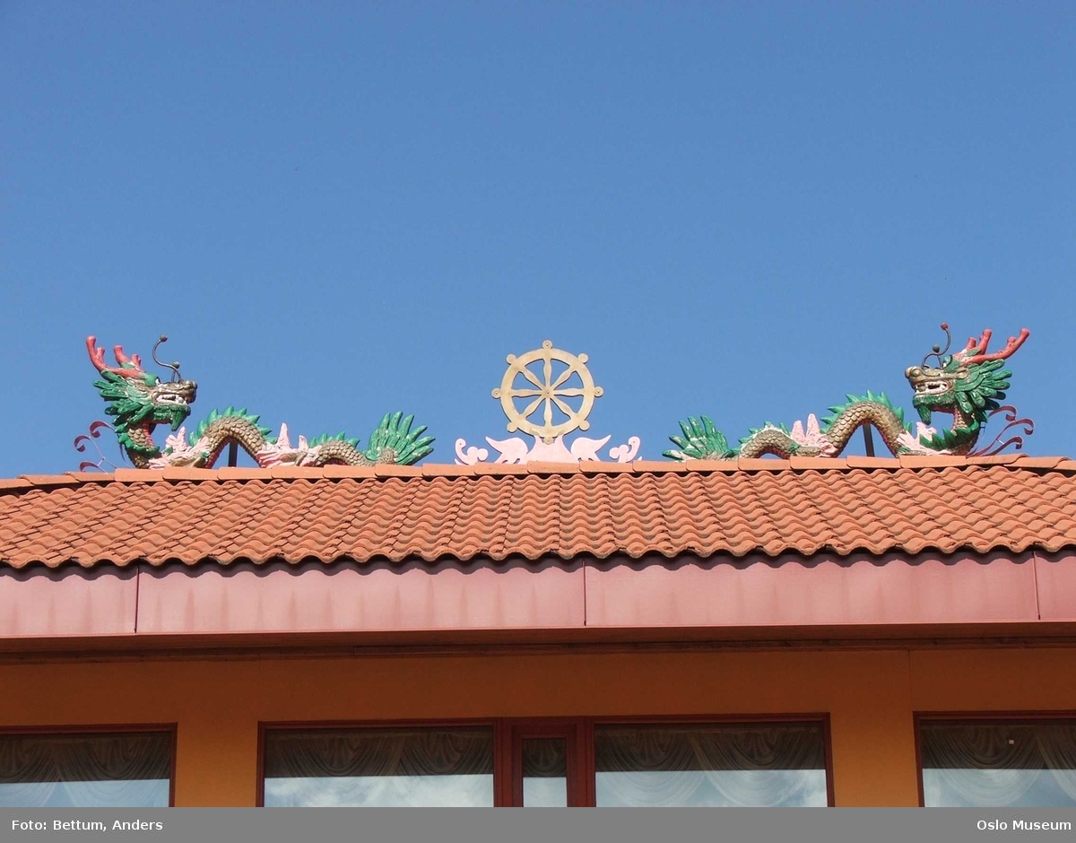 Buddhisme, Khuong Viet tempelet, eksteriør, søyler, drage, løve, elefant, fontene, ornamenter, pagode