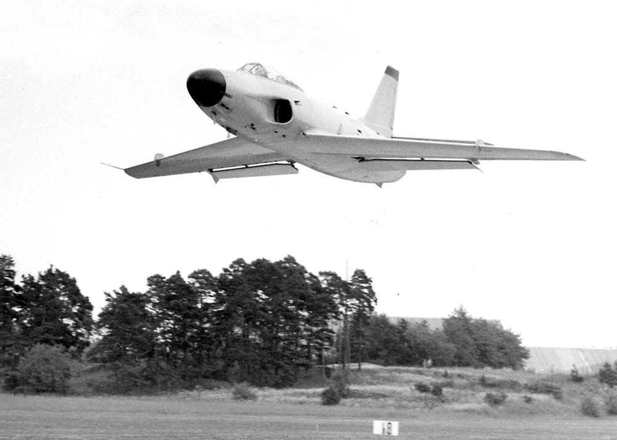 Ett fly i luften, Saab-32 Lansen.