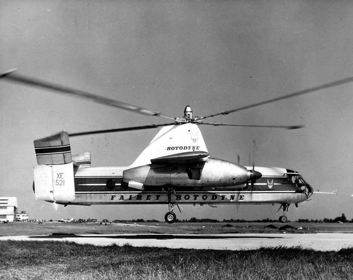 Ett helikopter i luften like over bakken, Fairay Rotodyne (prototype).