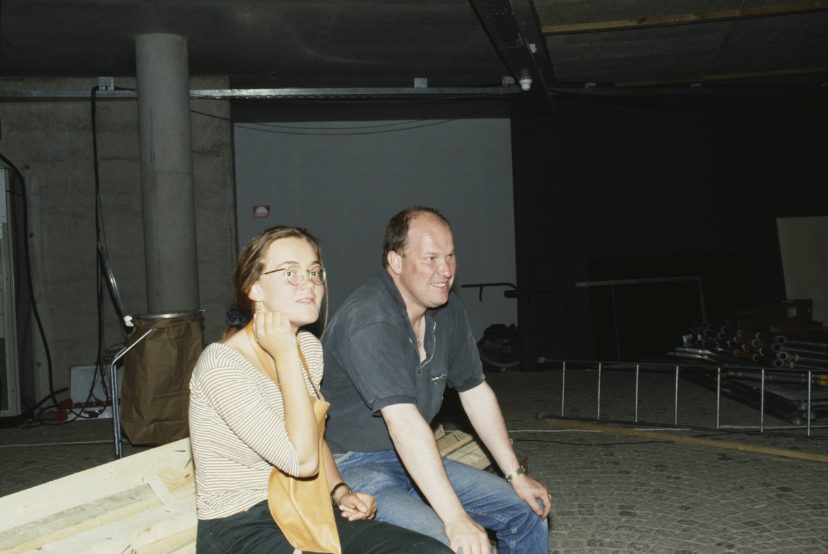 Linnea Jörpeland och CarlGunnar Olsson på Vasamuseet. Sjöhistoriska