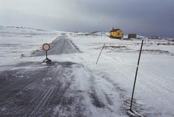 Veien til Hamningberg er stengt om vinteren
