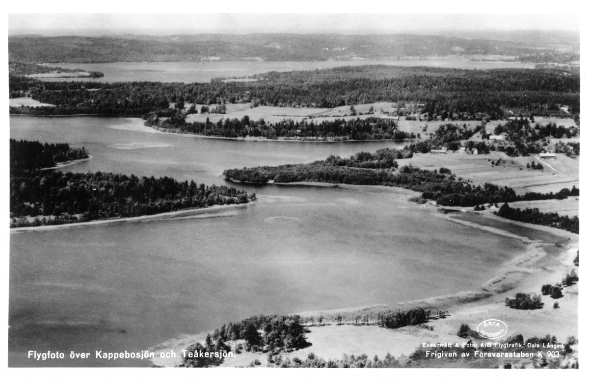 Text på bild:" Flygfoto överKappesjön och Teåkerssjön, Dalskog"