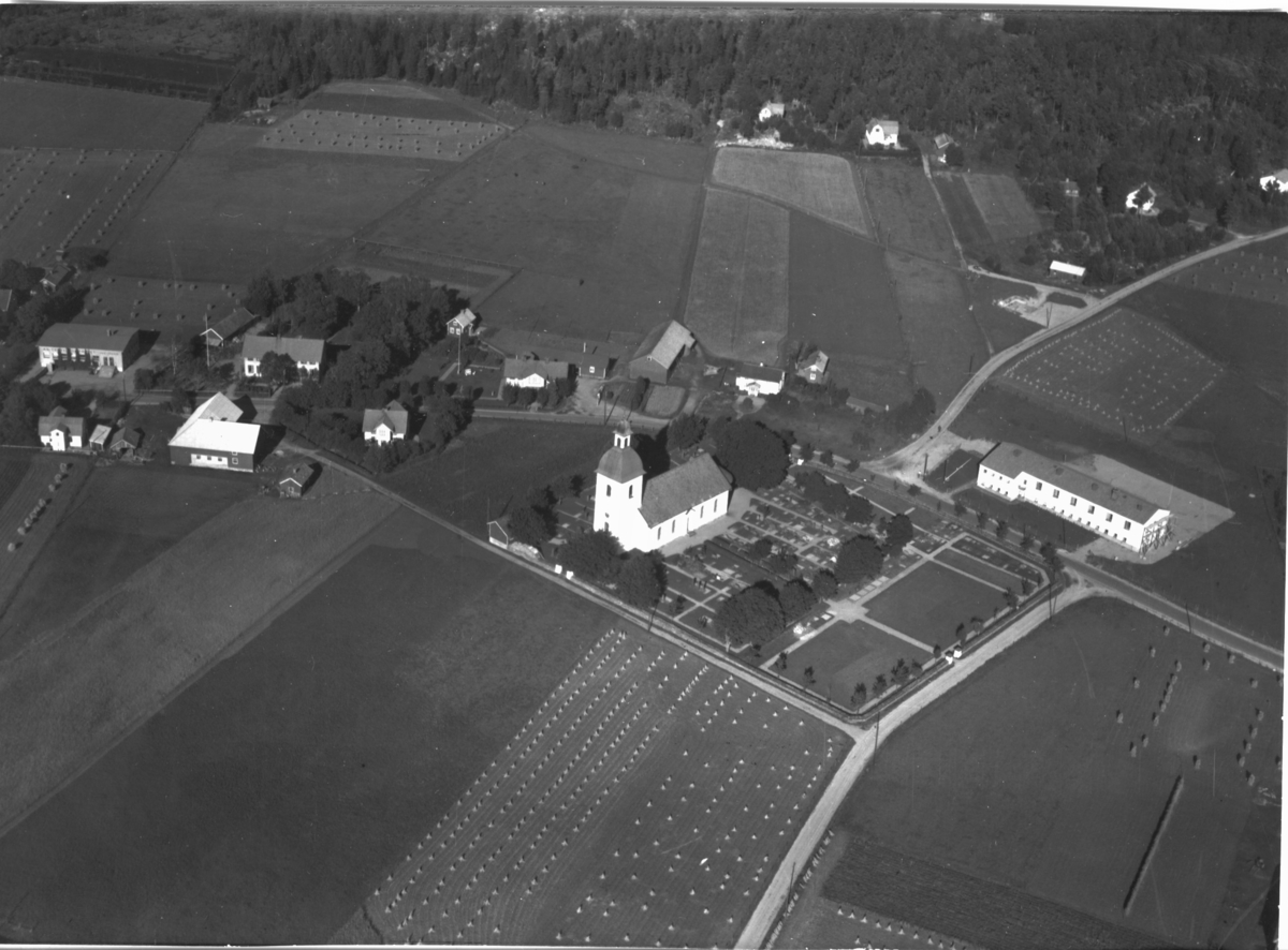 Töllsjö kyrka