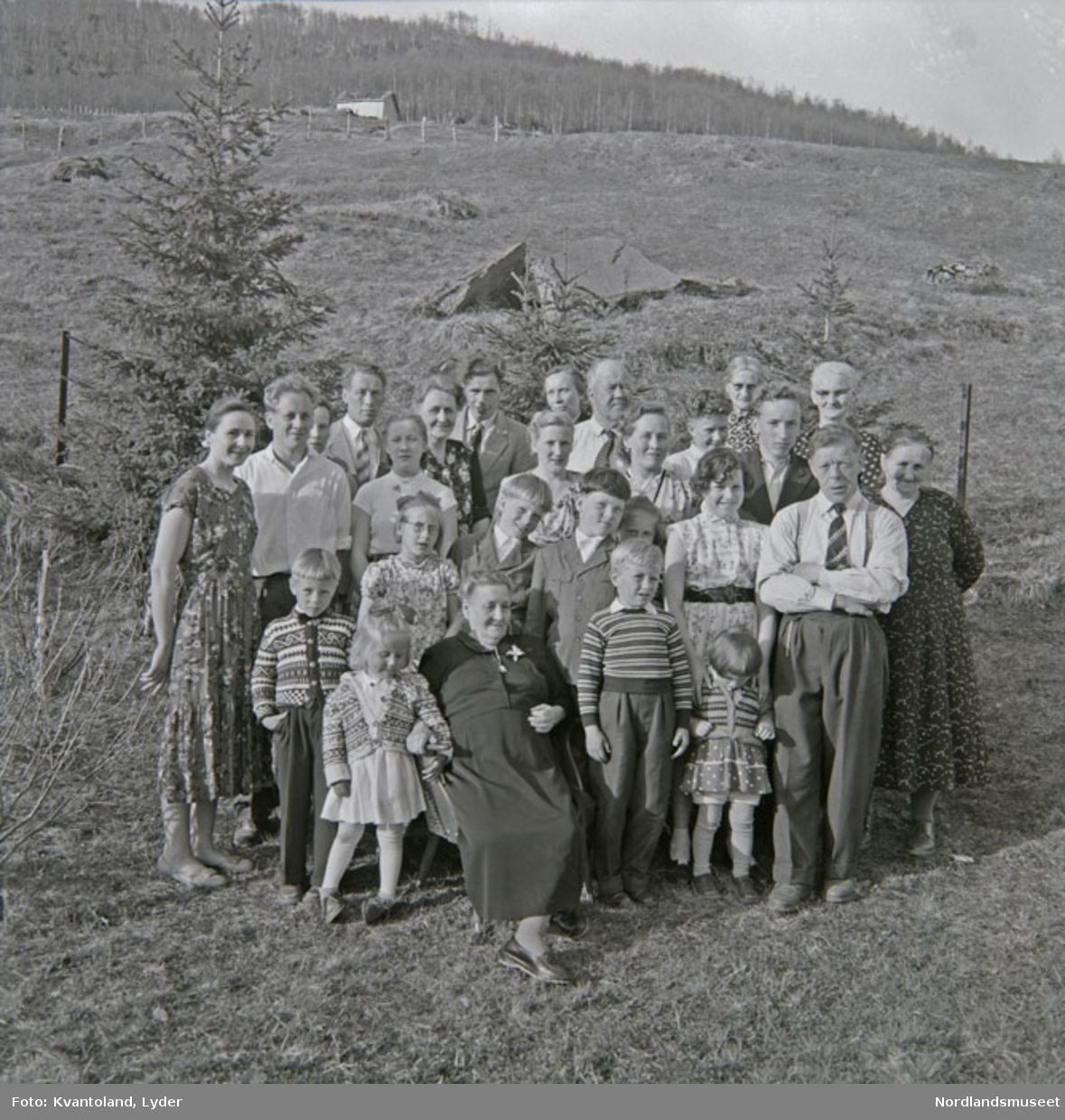 Kvantolands protokoll: Kristianna D. sammen med noen koner fra Bonå + Severine Arntzen
Kristianna Danielsen
Horndal