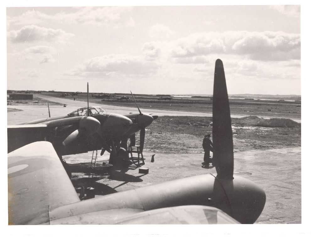 To fly på bakken. De Havilland Mosquito F Mk.II