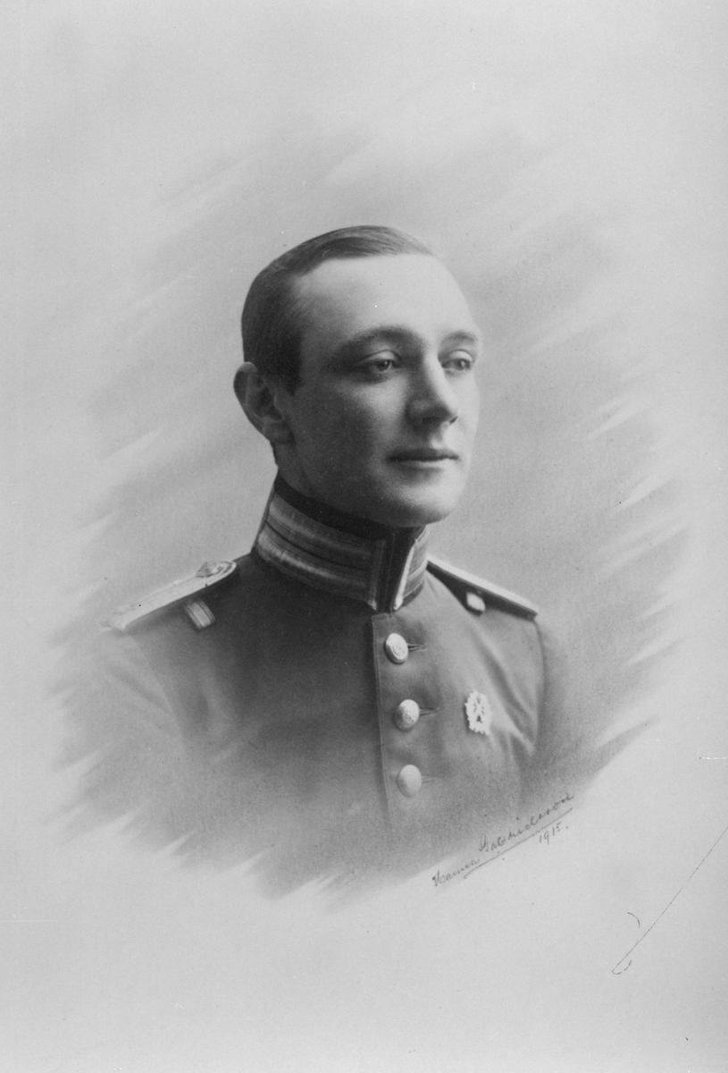 Porträtt av militära flygpionjären, Per Svanbeck från Kalmar regemente.