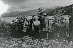 Misjonærene Sarah, Joseph John Armistead og Justine og Konra