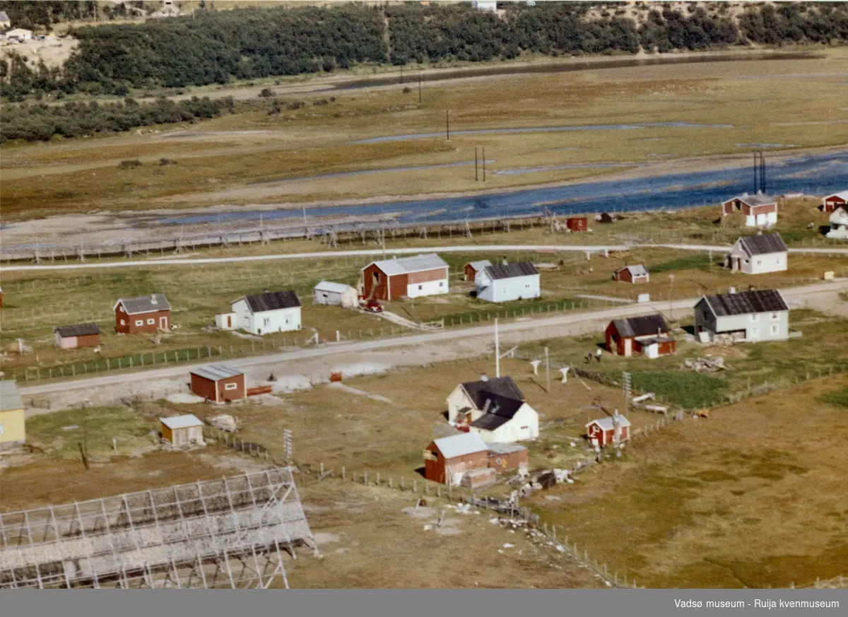 Flyfoto av Vestre Jakobselv
, Vadsø kommune,1963.