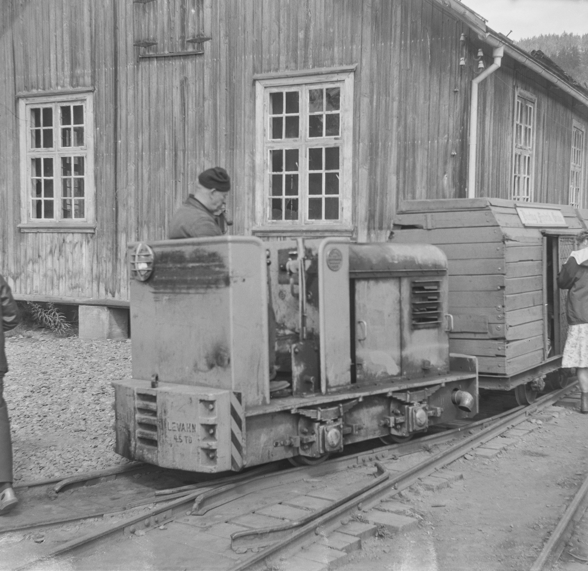 Diesellokomotiv bygget av Levahn for Sølvgruvetoget på Kongsberg.