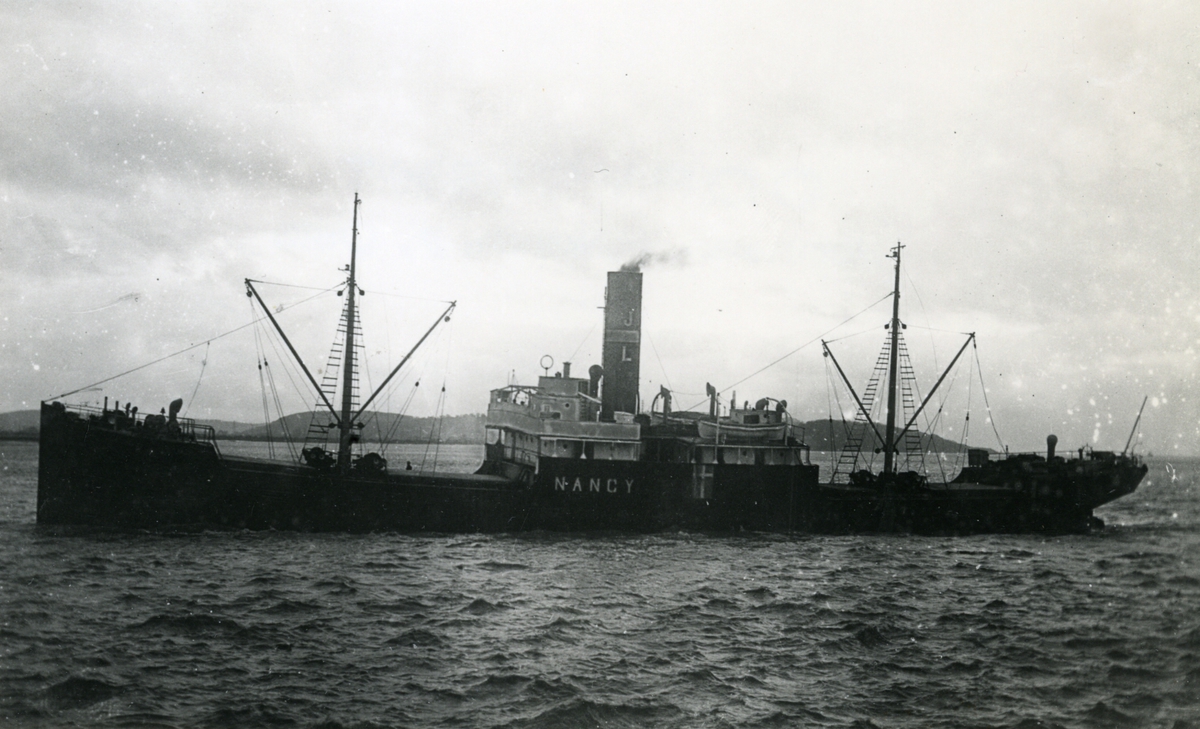 Ägare:/194 -43/: A/S Dampskibsselskabet Vesterhavet, /1945-46/: Rederiet Ocean A/S. Båda med hemort: Esbjerg.