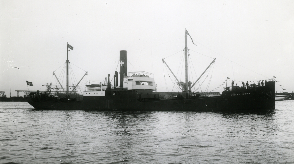 Ägare:/1922-40, 1945-45/: Dampskibsselskabet Pacific A/S. Hemort: Köpenhamn.