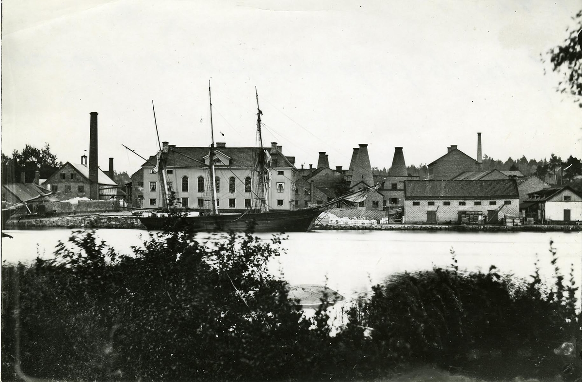 Gustavsbergs hamn och porslinsfabrik 1890-talet.