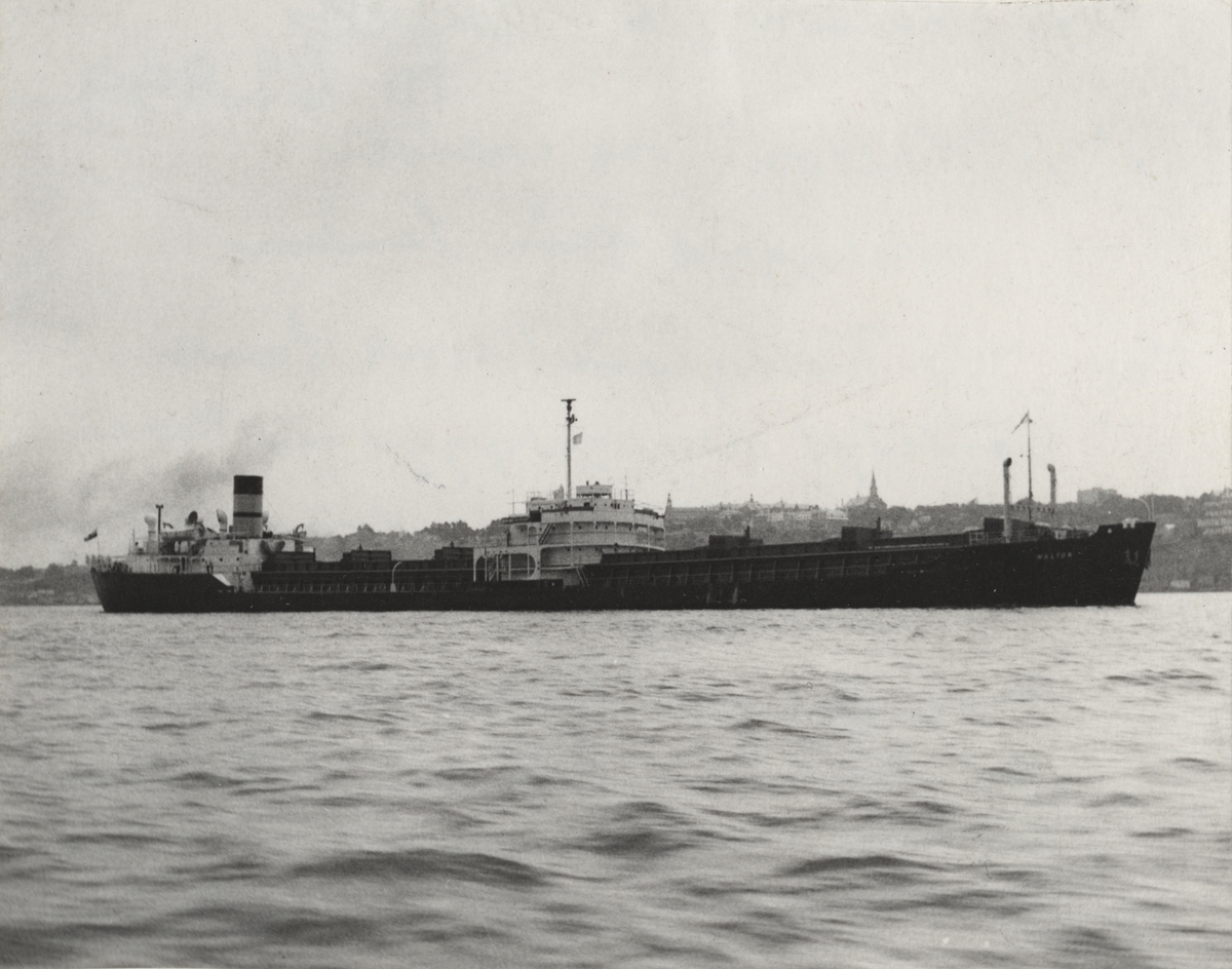 Malmtankfartyget M/S WALTON i Quebec, Kanada, Tidigare norska tankern KOLLGRIM. Inköpt av Nordström & Thulin 1955 och ombyggd av ett varv i Sunderland.
