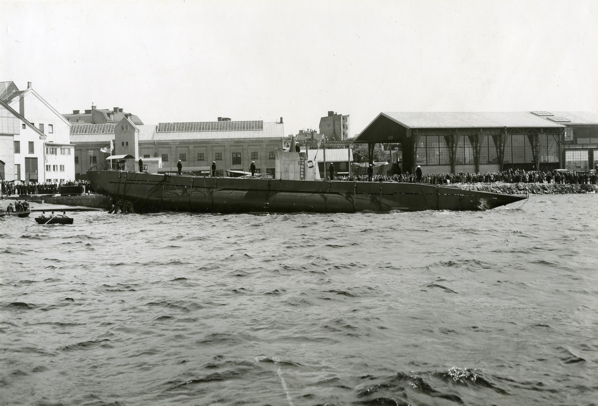 Örlogsvarvet Karlskrona.
Undervattensbåt U 3. Sjösättning den 11 juni 1942.