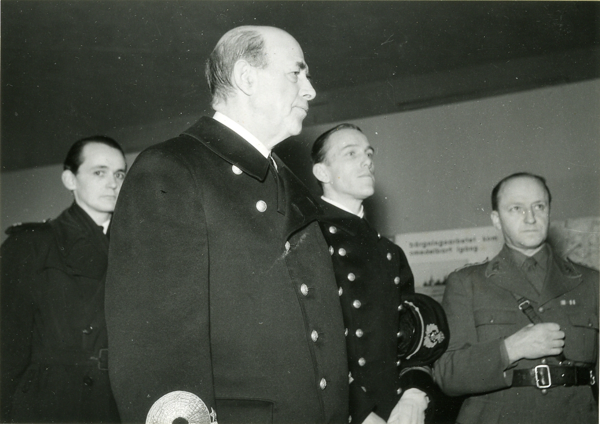 ULVEN - olyckan.
Minsprängdes på St. Pölsan 15 apr 1943.
Utställningen på Skeppsholmen, Stockholm.
Amiral F. Tamm