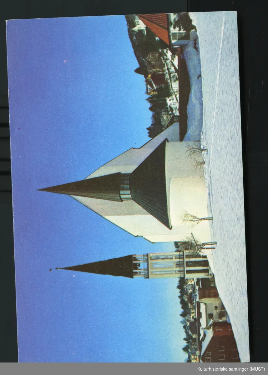 Gratulasjonskort solgt hos Hustvedt

foto av kirke