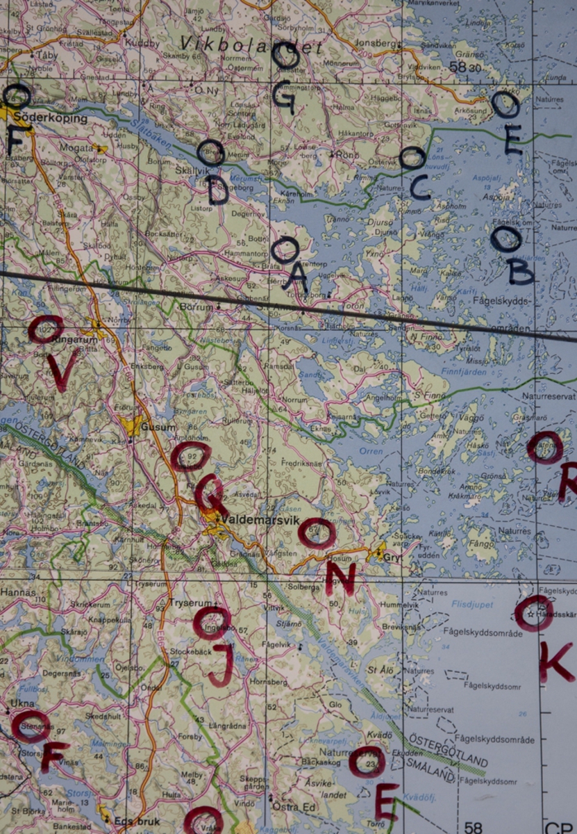 Karta över luftbevakningsstationer (Ls) i Södermanland och Östergötland med kodbeteckningar för varje station.