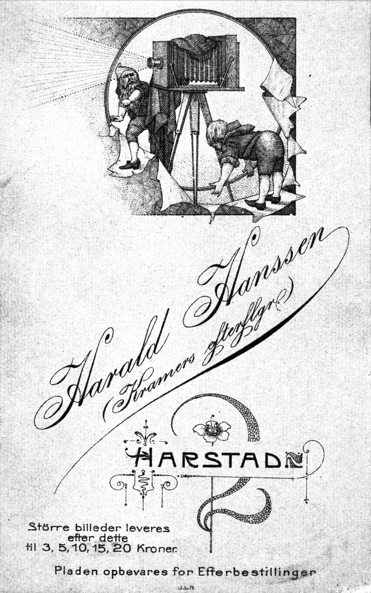 Harald Hanssens gruppeportrett av konkurrentene Magdalene Norman og Claudia Christoffersen, samt en ukjent kvinne.