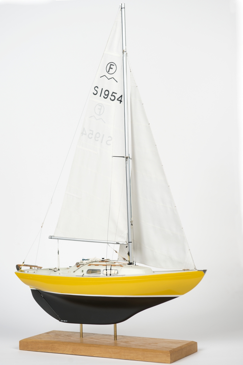 Modell i skala 1:20 av IF-båt.