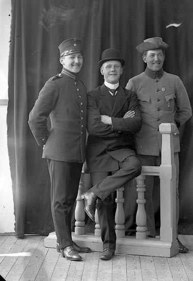 Enligt fotografens journal nr 2 1919-1915: "Furustam, Herr Stationen J-da".