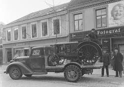Massey Harris traktor skal kjøres hjem til Klæbu på Diamond 