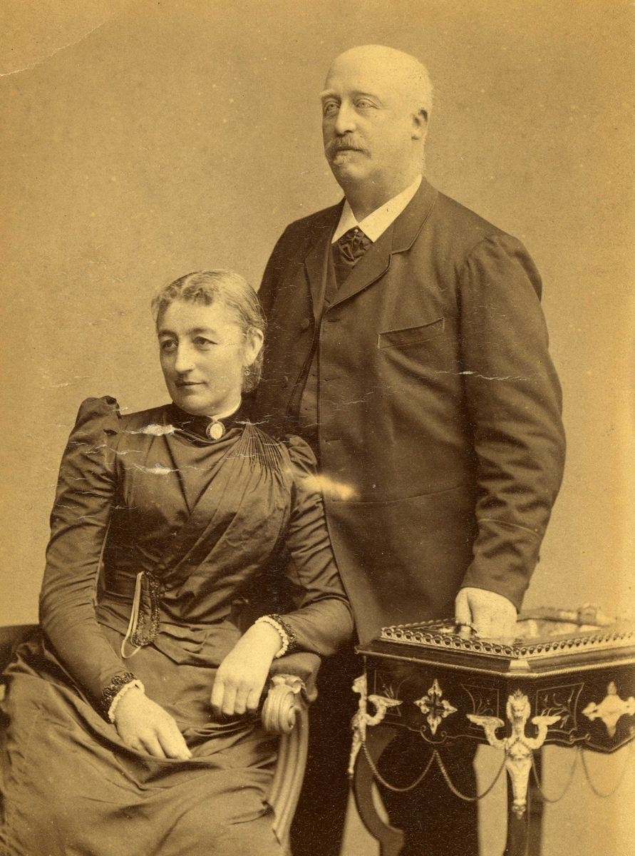 Marie og Anton Larsen-Naur, 1891