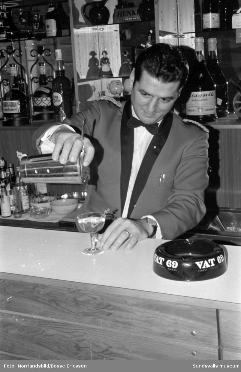 Zacki Mangos, "Zacce", från Grekland var barmästare på Knaust 1963.